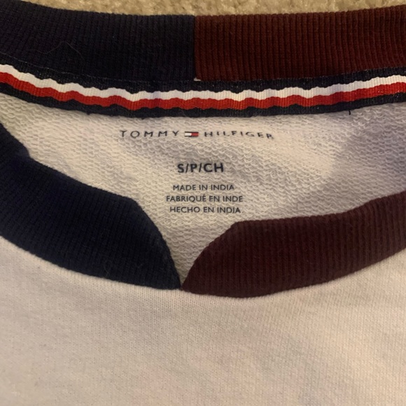 Tommy Hilfiger Cropped Sweatshirt - Picture 5 of 6